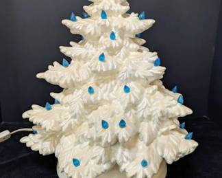 011 Vintage White Ceramic Christmas Tree