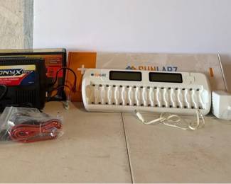 Sun LABZ Battery Charger an ONYX 150 ACDC Charger