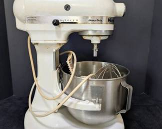 Vtg Kitchen Aid Heavy Duty 5 Qt BowlLift Stand Mixer Needs Work
