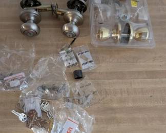 Kwikset Door Knobs Hardware
