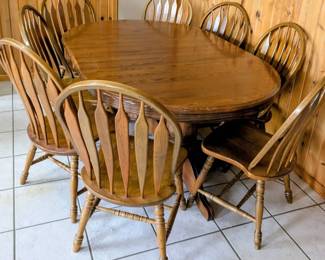 Large Solid Oak Table with 8 Chairs