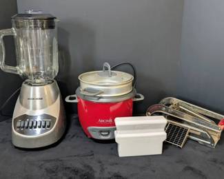 Assorted Small Kitchen Appliances Prep Food Tools