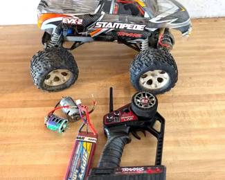 Traxxas Stampede 2WD Monster Truck W Radio Transmitter