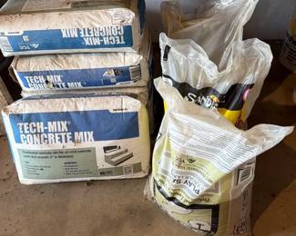 5 Bags TechMix Concrete 3 Bags of Sand
