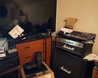 Marshall MG100HFX Guitar Amplifier Head and Cabinet Stack