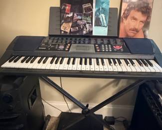 Casio CTK-518 61-Key Electronic Keyboard