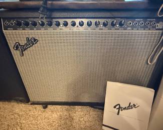 Fender Ultimate Chorus DSP Guitar Amplifier