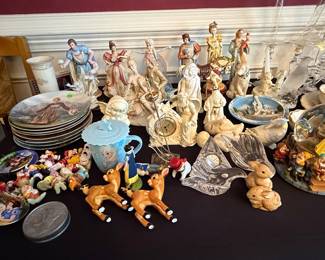 Disney Traditions by Jim Shore Figurines and Collectibles