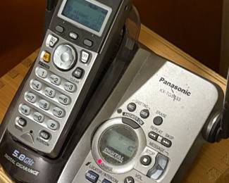 Panasonic KX-TG5433 5.8GHz Cordless Phone System