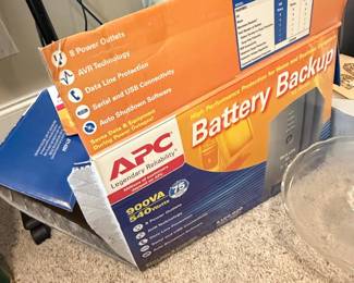 APC Back-UPS XS 900VA Battery Backup