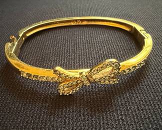 Kate Spade New York Love Notes Pave Bow Gold Tone Hinged Bangle Bracelet