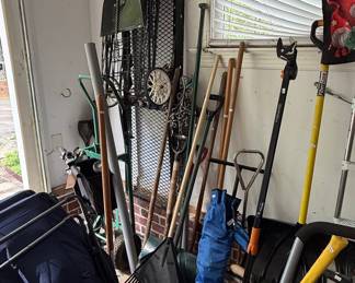 Fiskars Power-Lever Extendable Tree Pruner