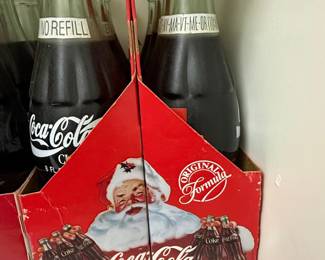Coca-Cola Classic Christmas 6-Pack Carrier with 8oz Bottles