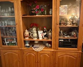 Traditional Oak Three-Piece China Cabinet/Hutch