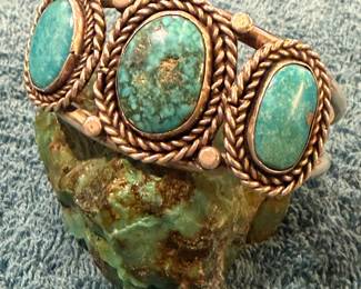 Torquoise cuff detail