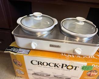 kitchen crockpot