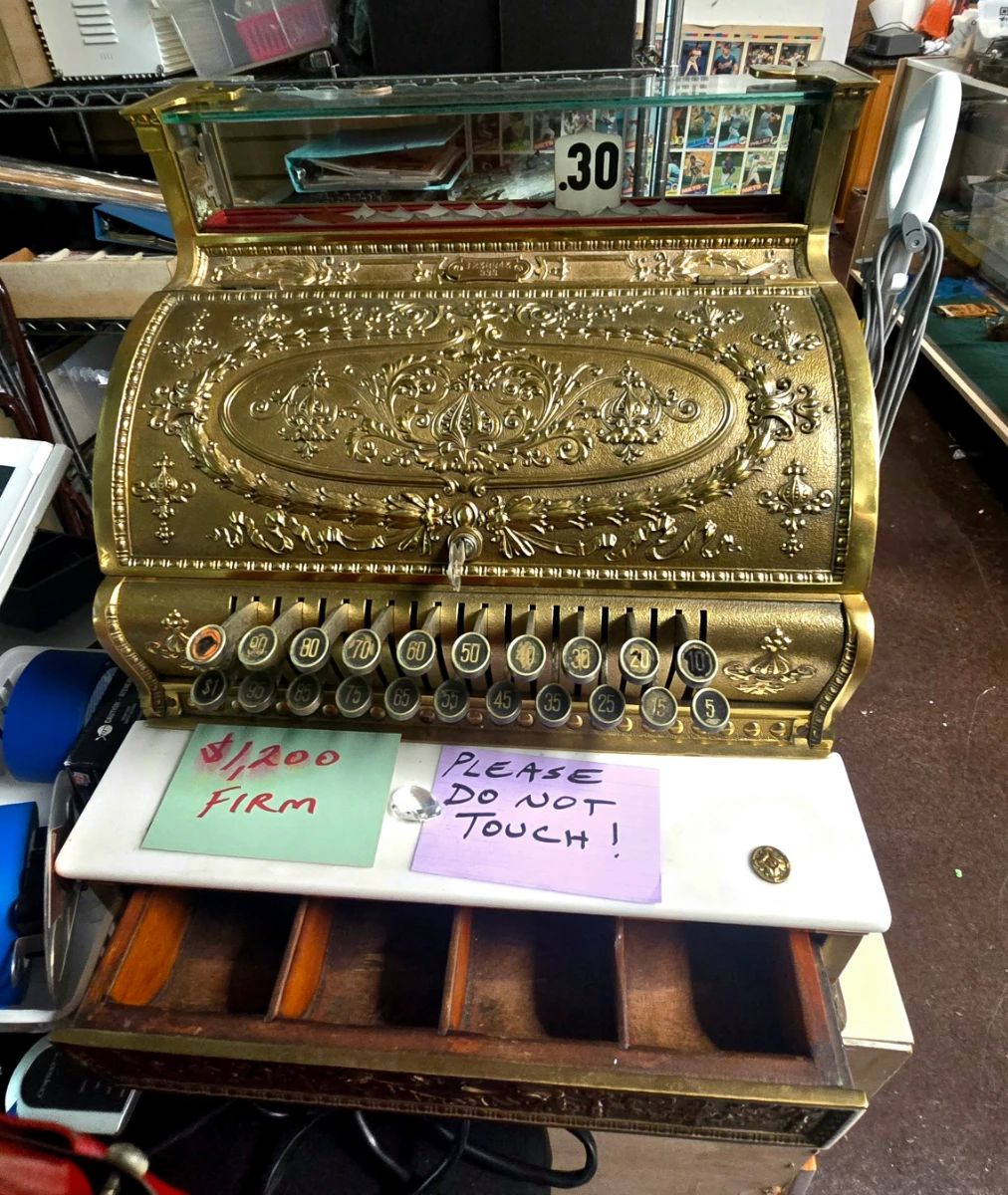 STORE CLOSING- EVERYTHING WILL GO! Antiques,Comics starts on 8