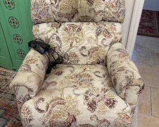 LA-Z-BOY Power Lift Electric Recliner