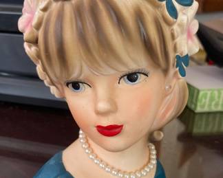 Lady head vase