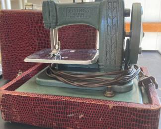 Betsy Ross miniature sewing machine