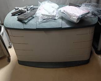 Deck storage box