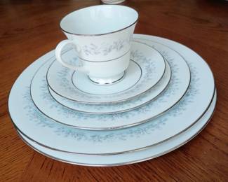 Noritake Marywood svc for 12