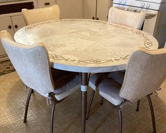 Antique table w/4 chairs