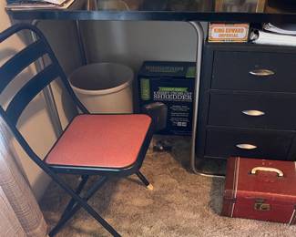 Desk w/chair
