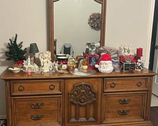 Classic dresser with large mirror