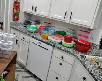 Tupperware 
