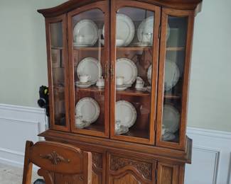 China cabinet and beautiful set of China 