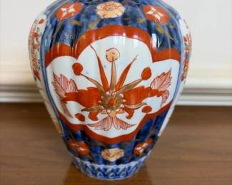 231 imaristylejapaneseporcelainvaselate