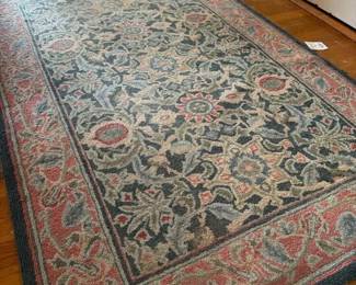 677 64x42floralpatternwoolruginartscr