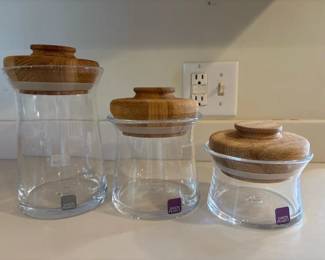 075 simonpearceglasscanisterswithwooden