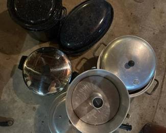 805 sixassortedcanningpotsandpressurec