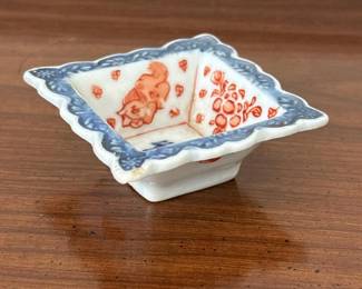 623 japaneseimariporcelainminiaturesquar