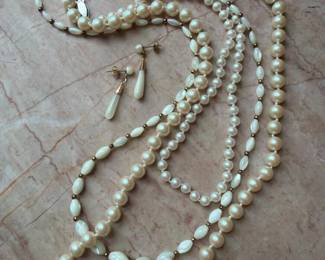 844 pearllikebeadnecklacesandearrings