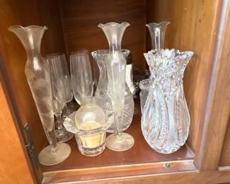 878 assortedglasslotvasesstemwareanddi