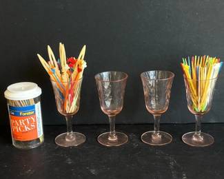 157 pinkglasscordialglassesandforsterp