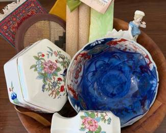 243 assorteddecorativebowllot
