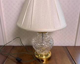 224 cutglassandbrasstablelampwithshad