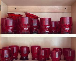 179 rubyredglasstumblersandruffledbowl