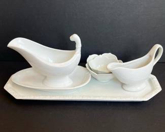 202 assortedlotofwhiteporcelainserving