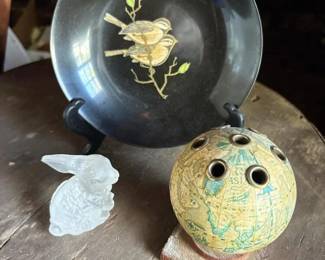 785 courocinlaidplatefrostedglassrabbit
