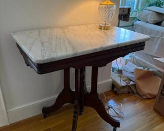 667 marbletopparlortableinthevictorian