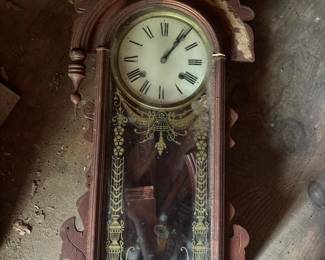 616 victorianstylewoodenwallclockwithp