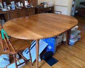 703 ovaldropleafdiningtableintradition
