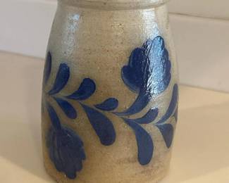 047 salmonfallsstonewarebluefloralvase