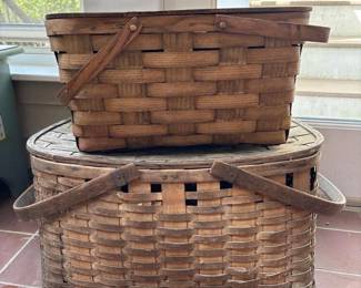 477 twowovenwoodpicnicbaskets