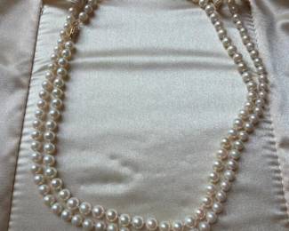 841 pearlnecklaceswith14kgoldclasps